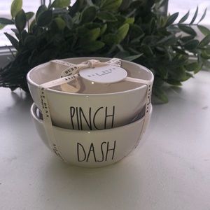 Rae Dunn pinch and dash bowl set